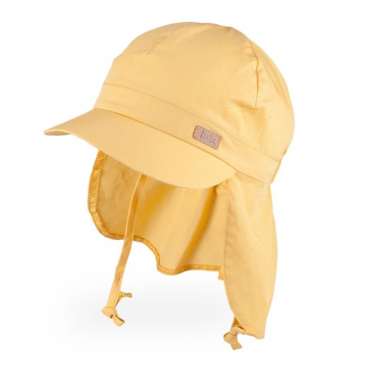 Kepurė berniukui su raišteliais ir prailginta nugarėle, geltona