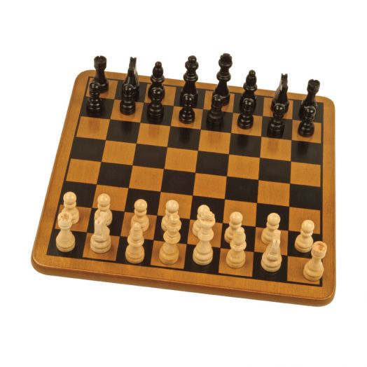 Mediniai šachmatai, Cardinal Games 