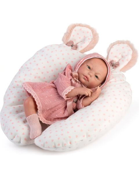 Guca Reborn lėlė kūdikis Carla nei&scaron;ne&scaron;iotukė su rožiniu megztuku, kepurėle ir pagalvėle, 38 cm 